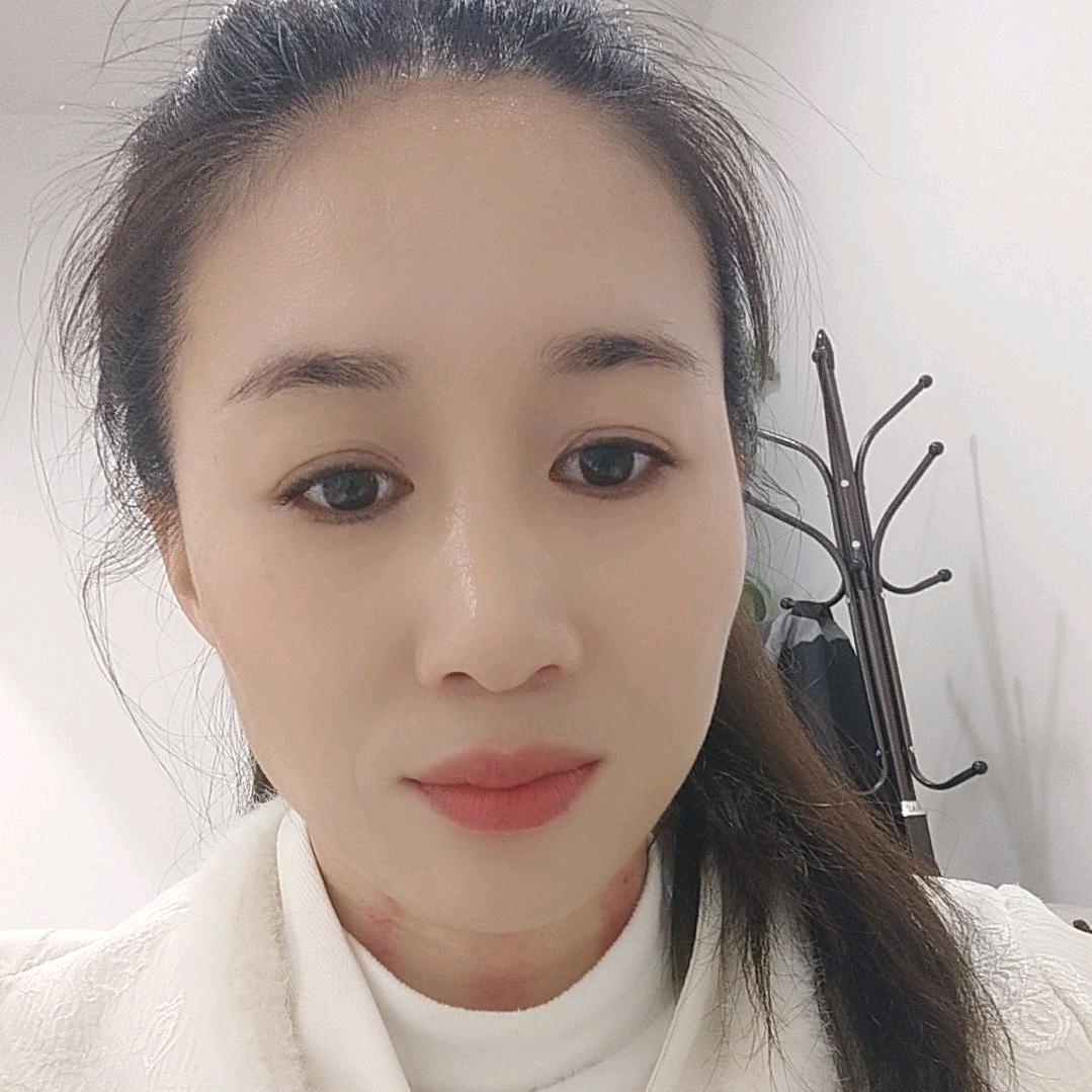 艺德采耳修脚店