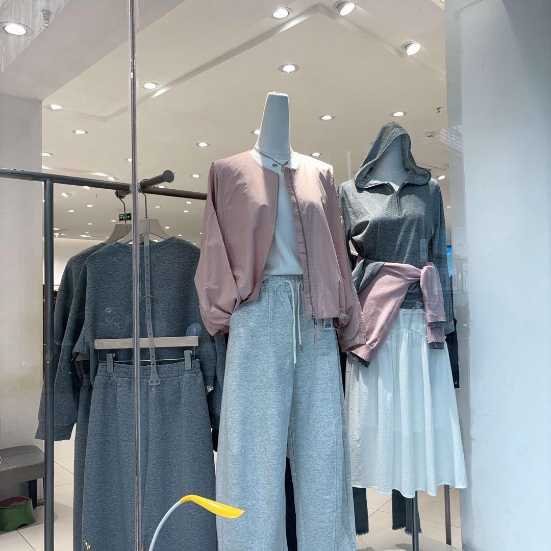 风尚潮都汇服装店