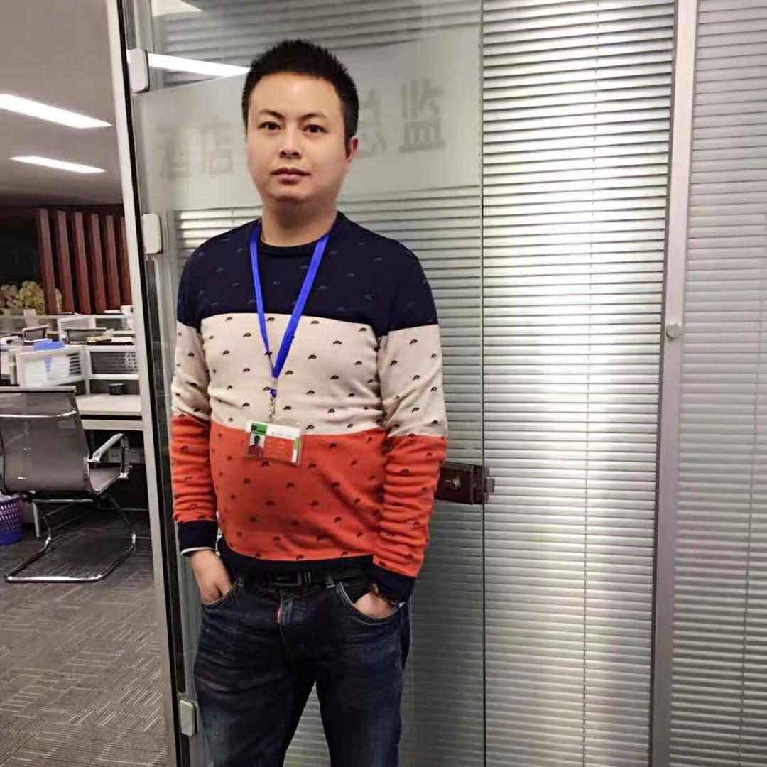 上海萍盟照明电器有限公司 季金辉