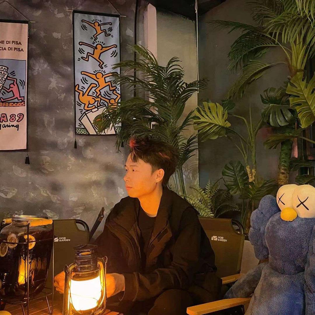 刘晓龙 专业发型设计