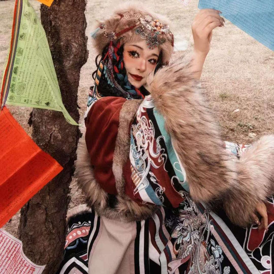 西安化妆师嘉措
