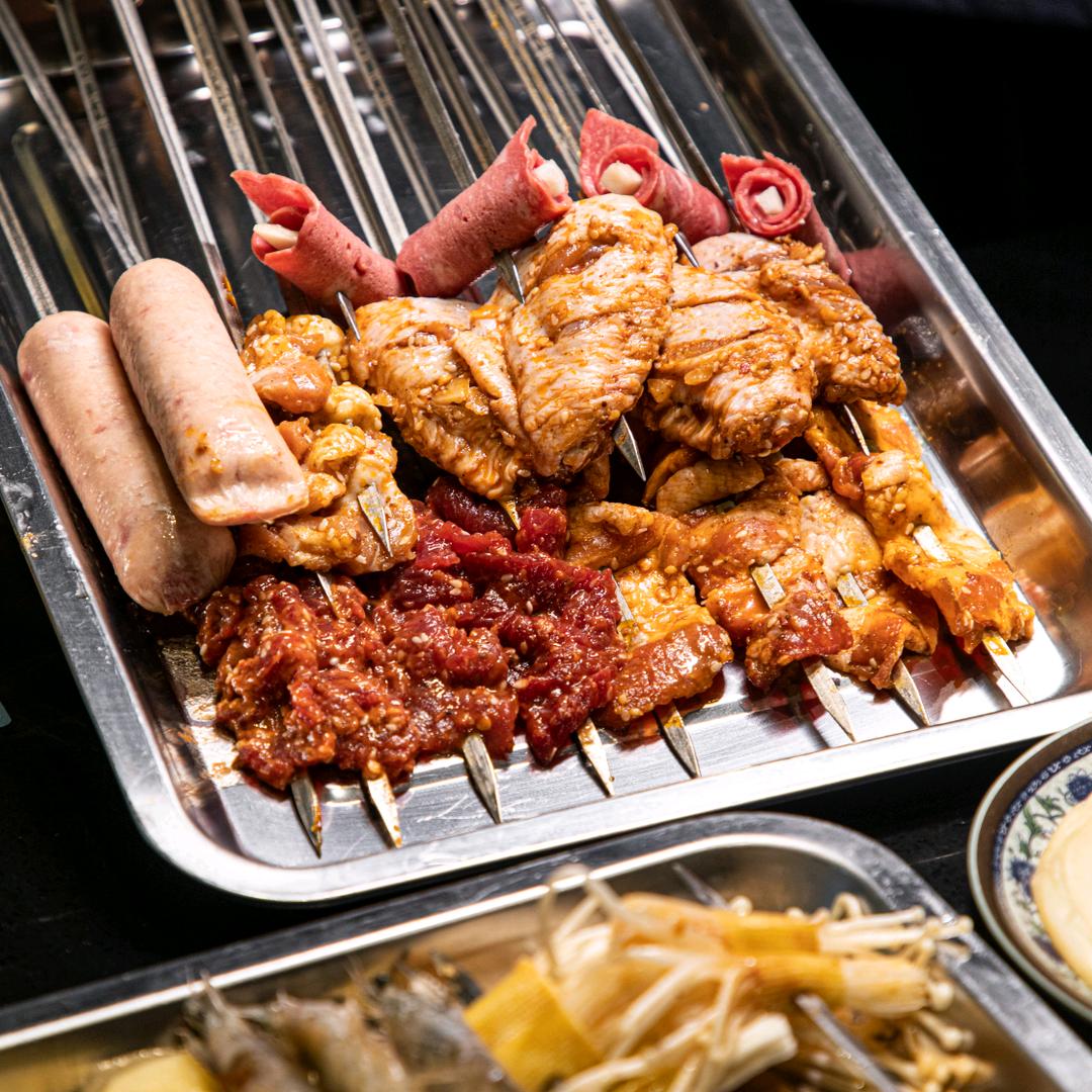 台州撸三国餐饮管理有限公司