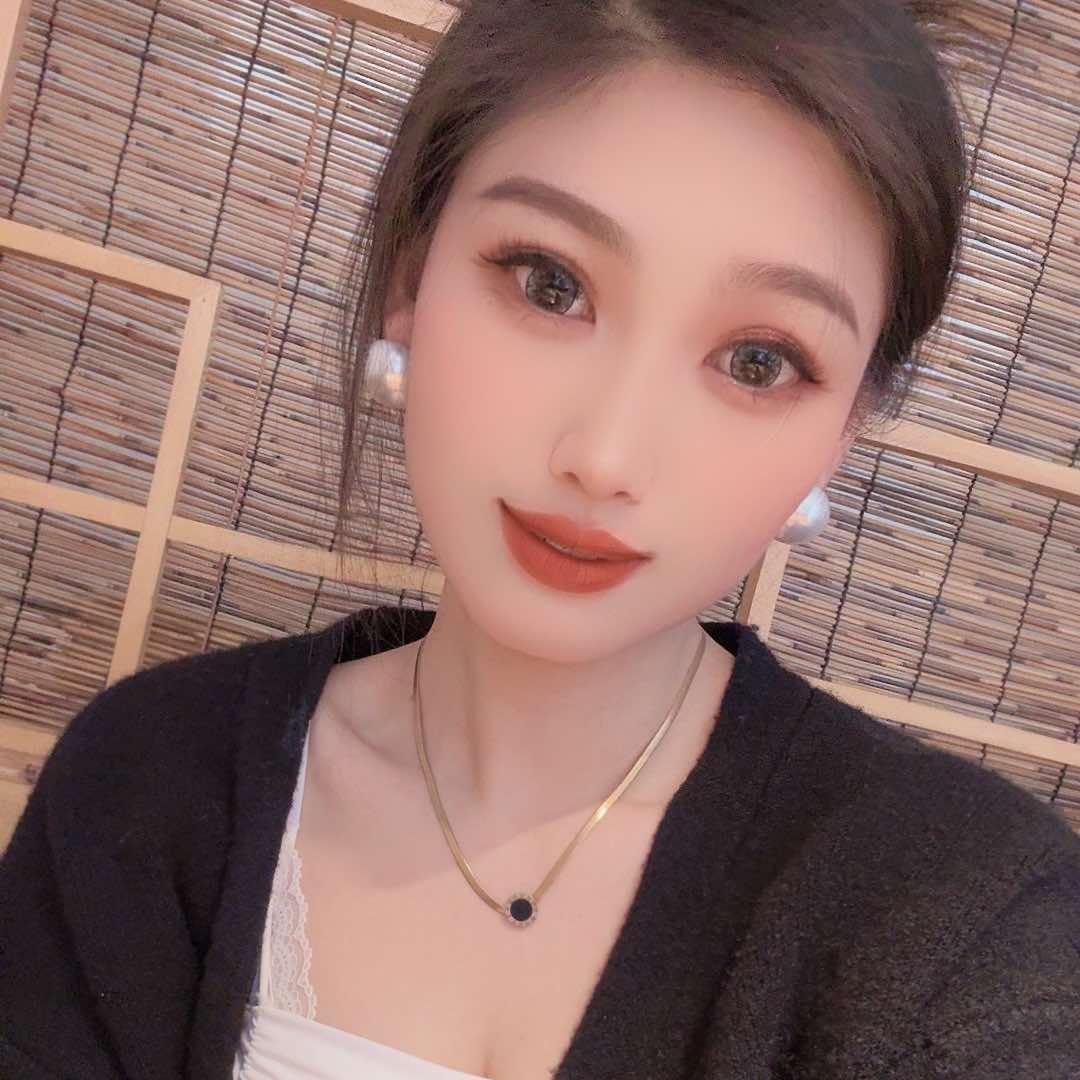 酸菜鱼老板娘