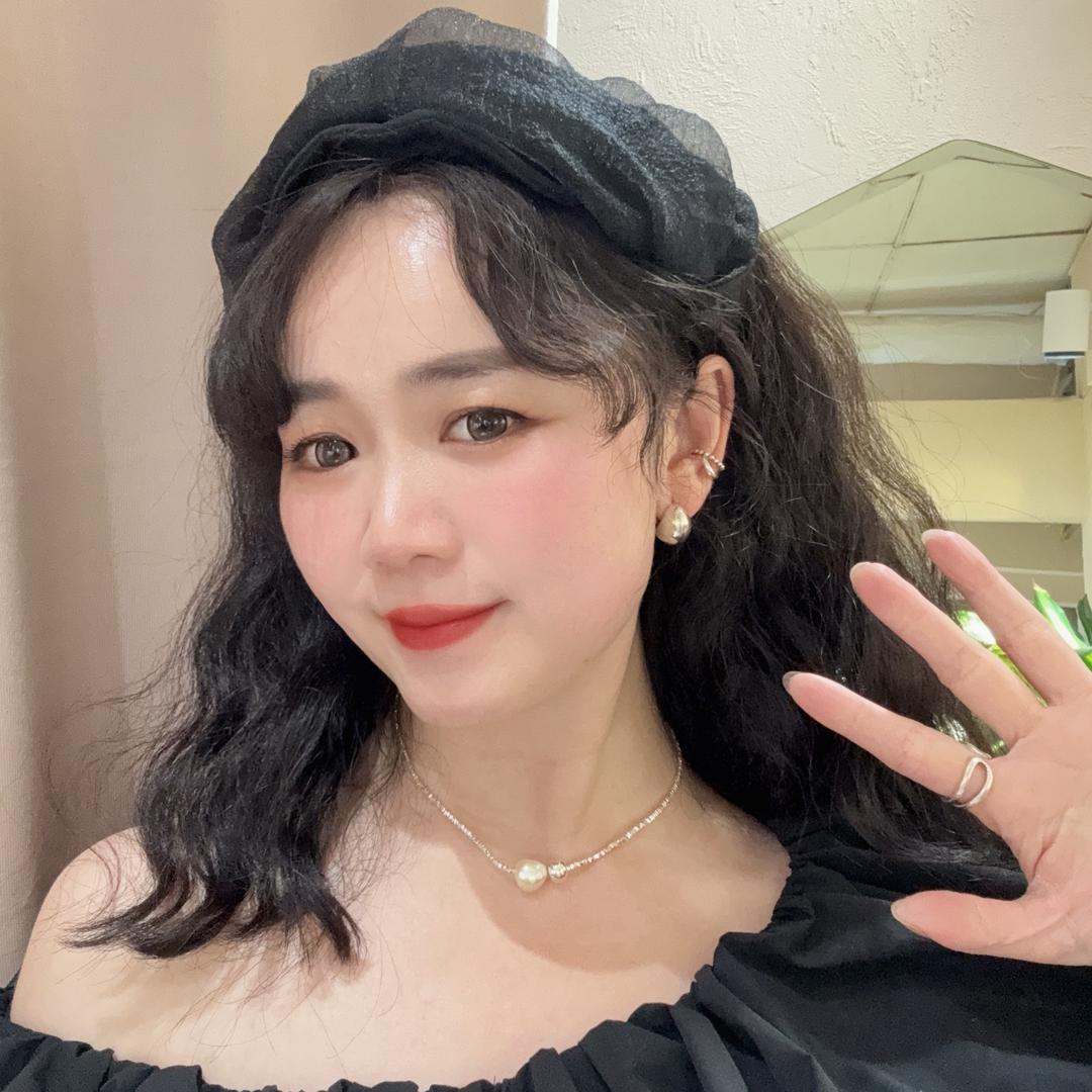 糖小妞小众轻奢配饰服饰店