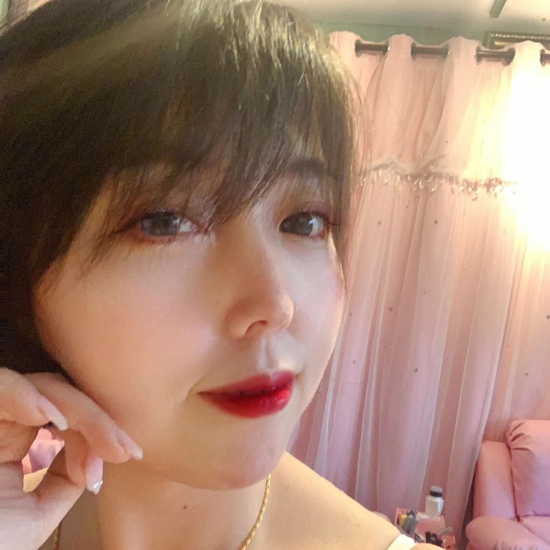 幻彩美甲美睫-书婷