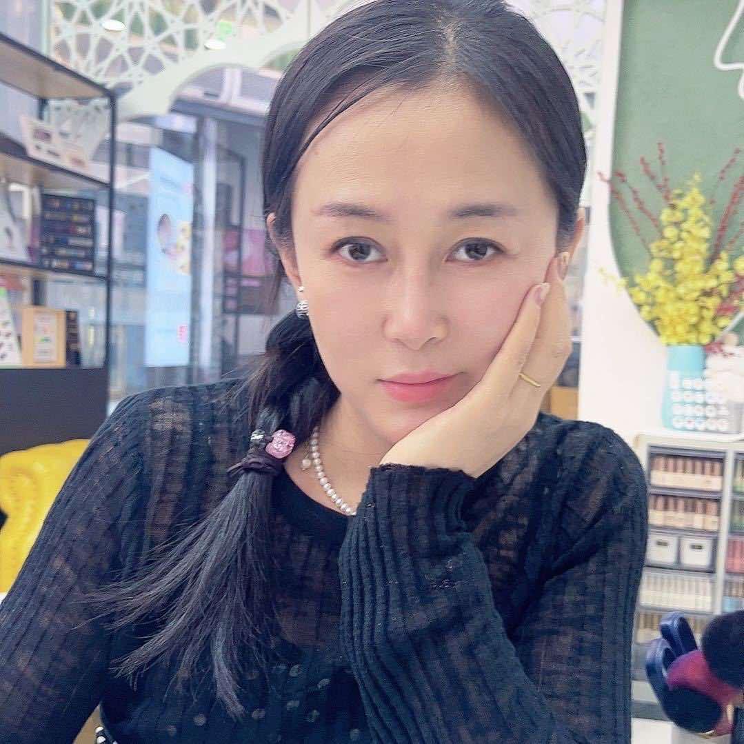 吉颜美尚美甲(卜蜂中心店)官方号