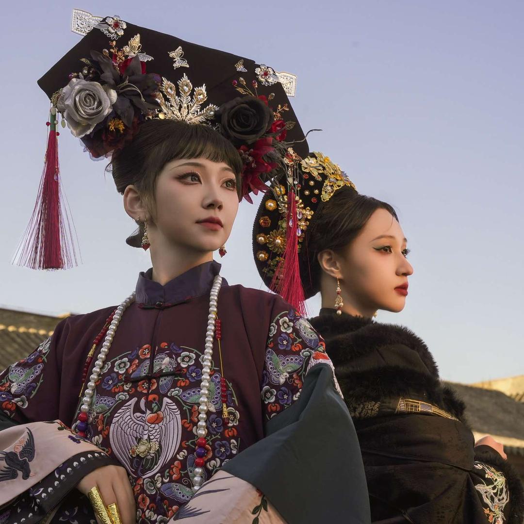 北京七月司二·京裳妆造写真馆