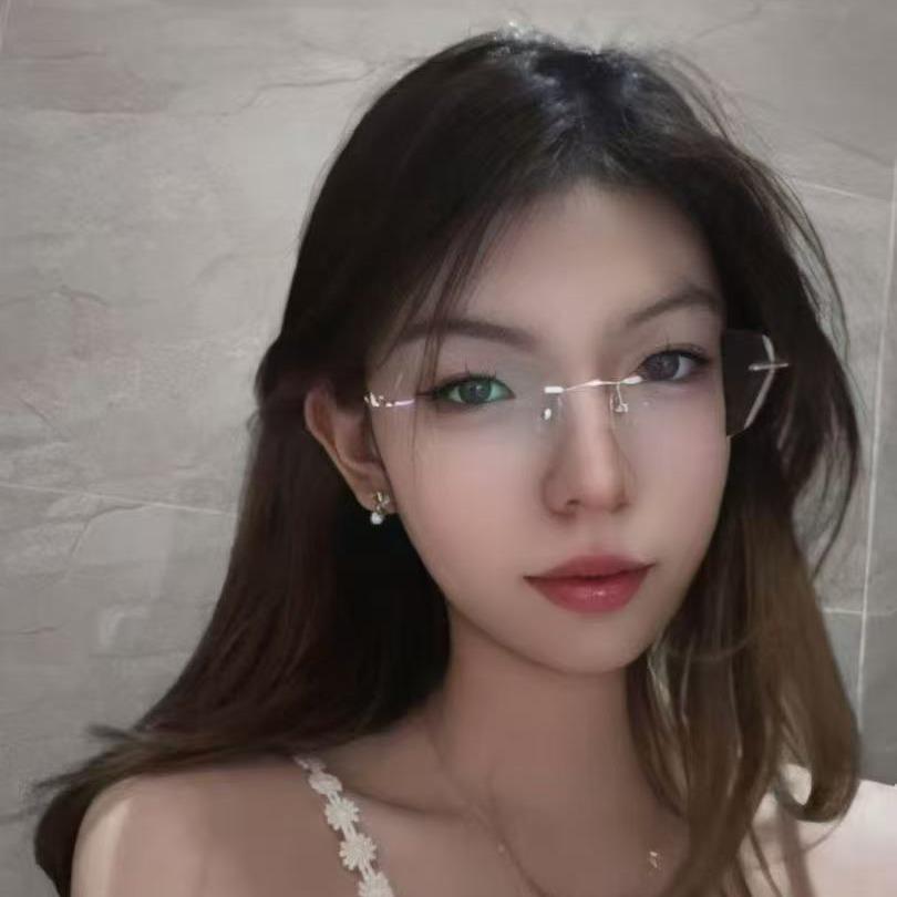济南伊诺娅女装（环联店）