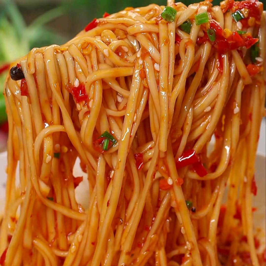 谷记小杨辣子鸡拌面官方号