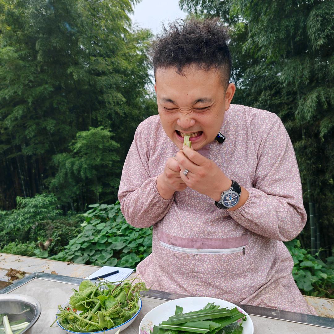 宜宾租车(二龙哥）