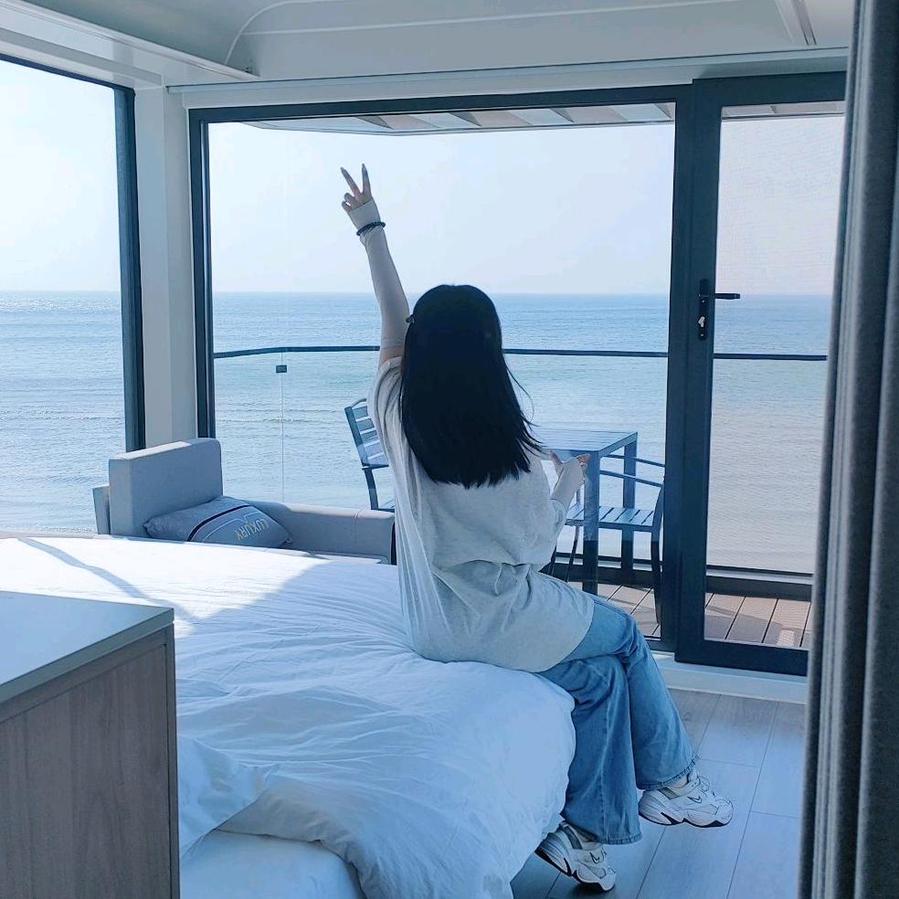 大连李官沙石浴场•小彤