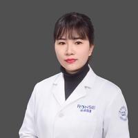 荣视医眼镜六店店长