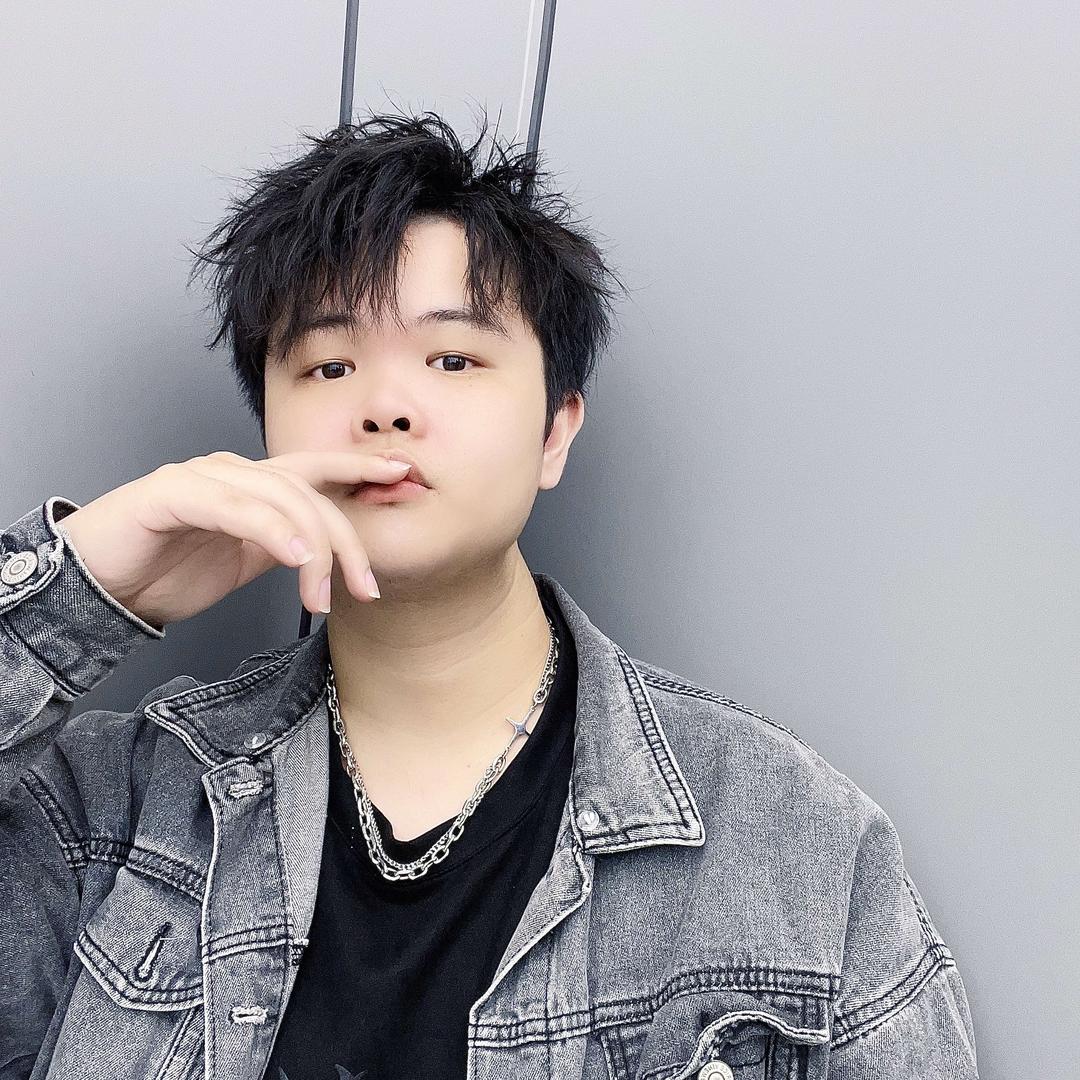 中山L阁男士发型栩城