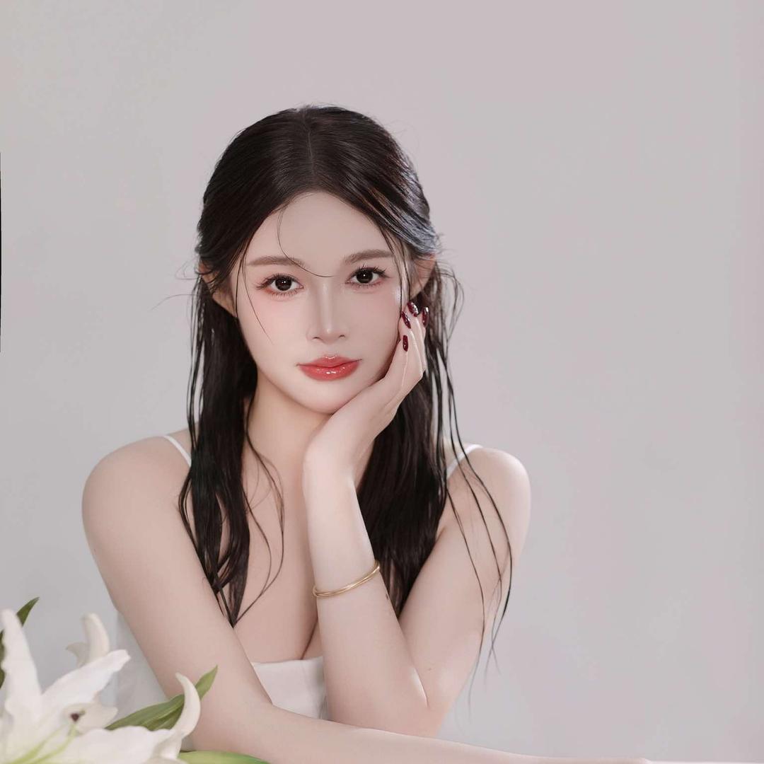 芷间-秘龄官方号