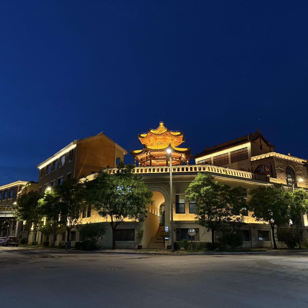 金延安游泳馆史教练