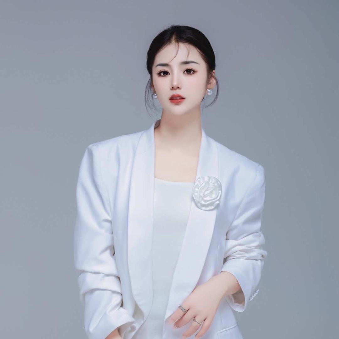 北皋女子眉形设计