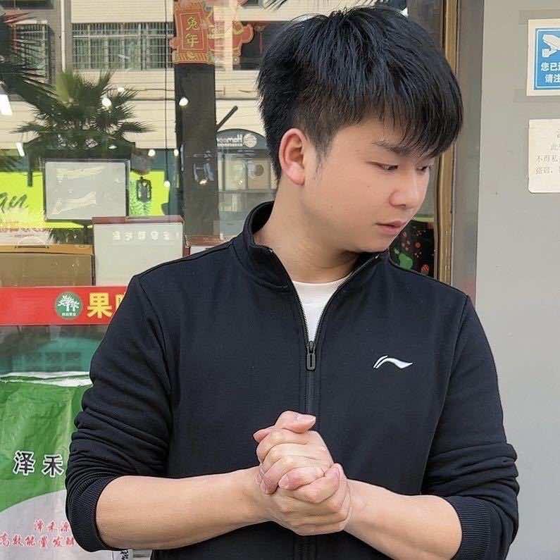 果嘟~小陈