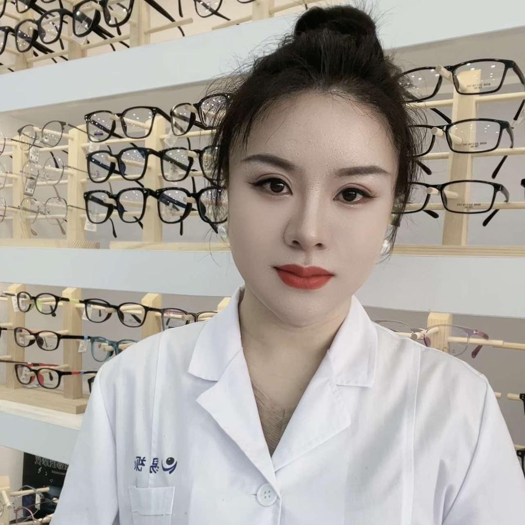 易视康眼镜苏姐（金乡店）