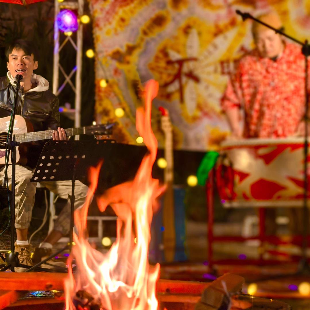 不晚bar(篝火民谣爱在大理店)官方号