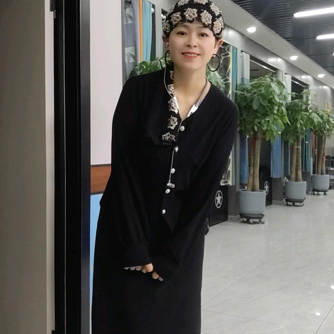 布尔津县大尾羊馕坑抓饭服务店