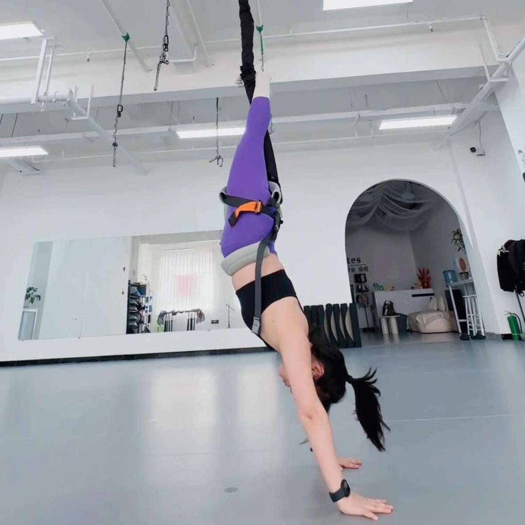 LiLi 室内蹦极普拉提运动休闲馆官方号