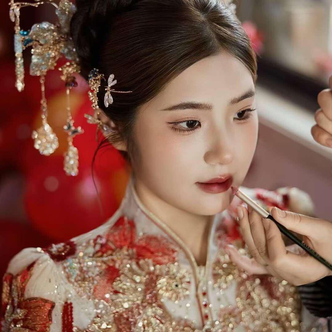 萤火虫婚纱摄影婚礼策划（经开万达店）