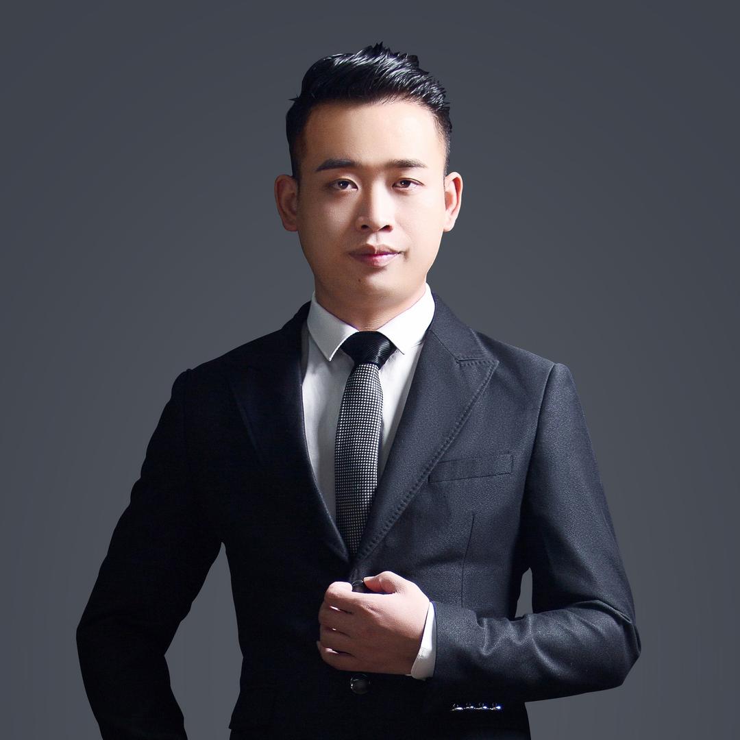 沉迷养发的青年