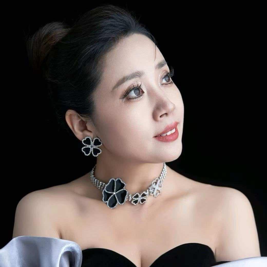 维纳斯婚纱摄影