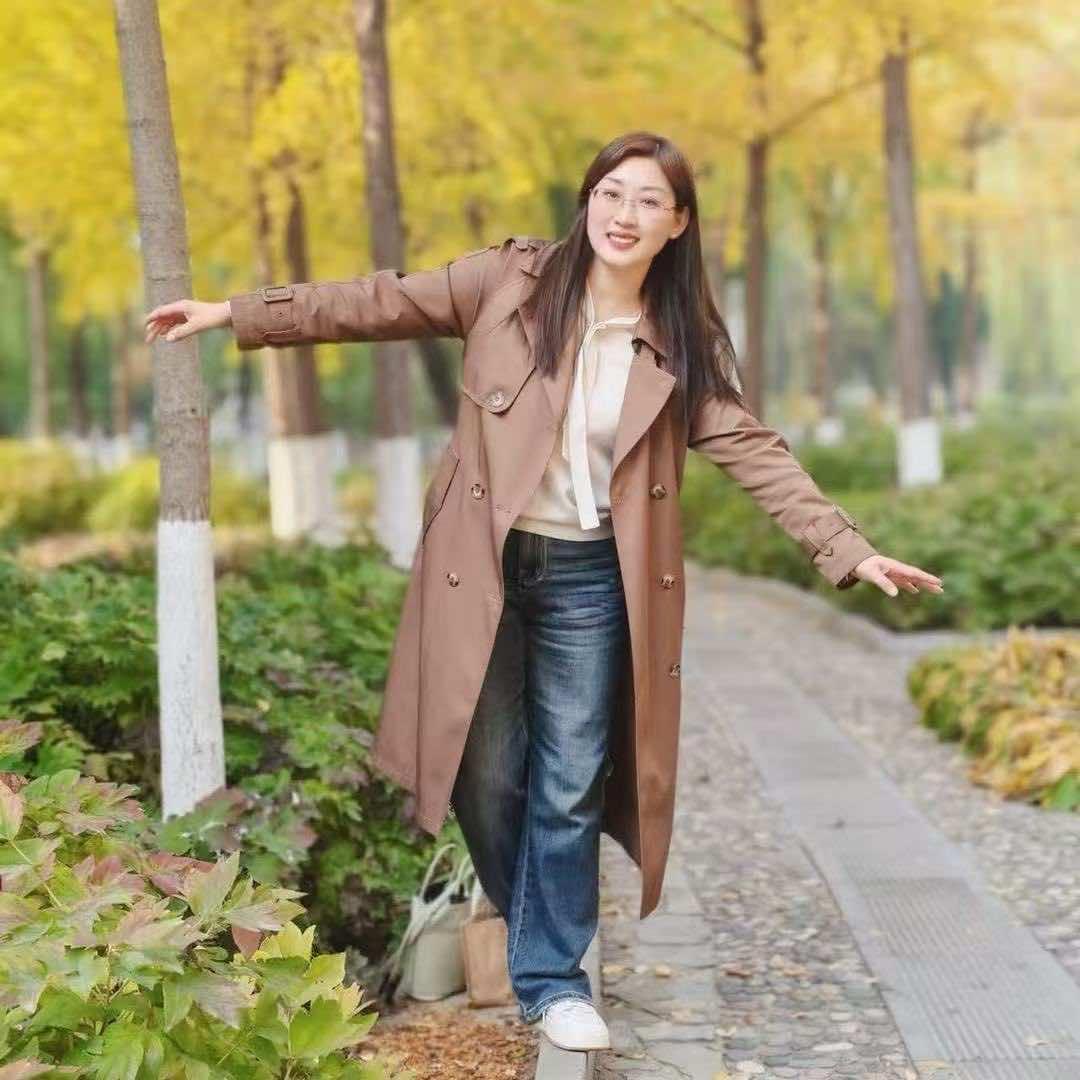 小酒窝诺诺
