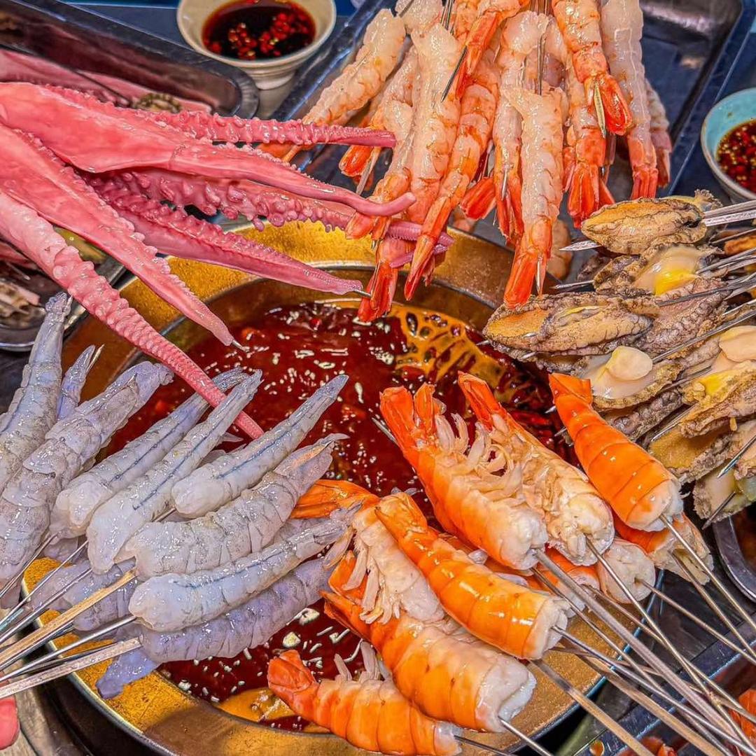 周鲜生海鲜串串火锅