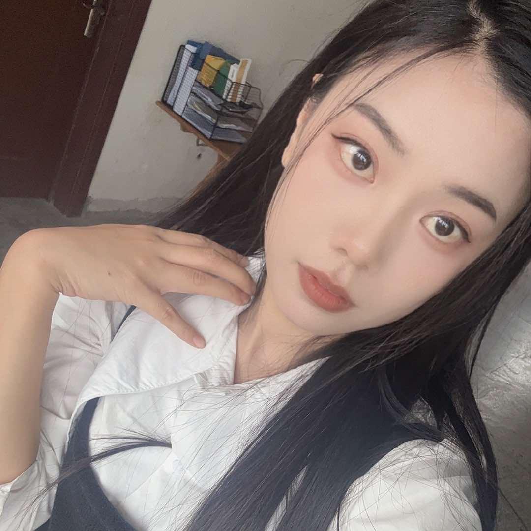 柏颜国际美容养生会所~小秋