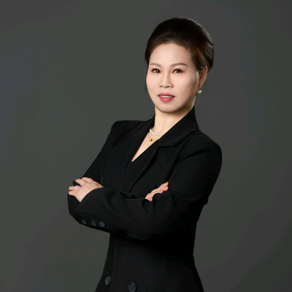 发型师阿英