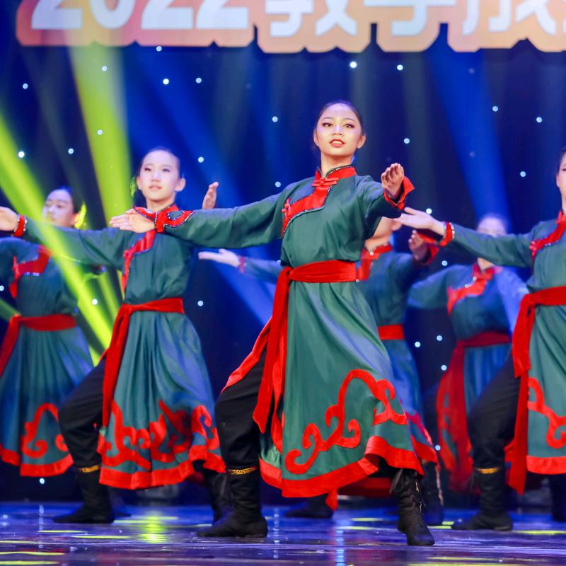 七彩星光艺术培训学校官方号