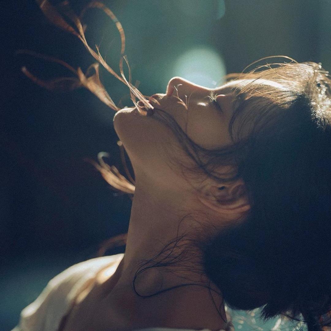 十二序章艺术写真百色店