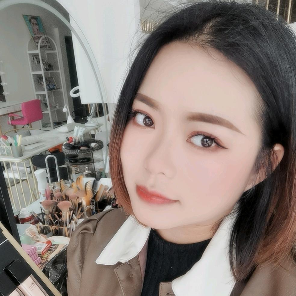 芙兰蒂化妆美甲官方号