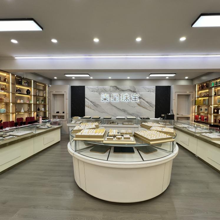 弘西维凯柒星珠宝