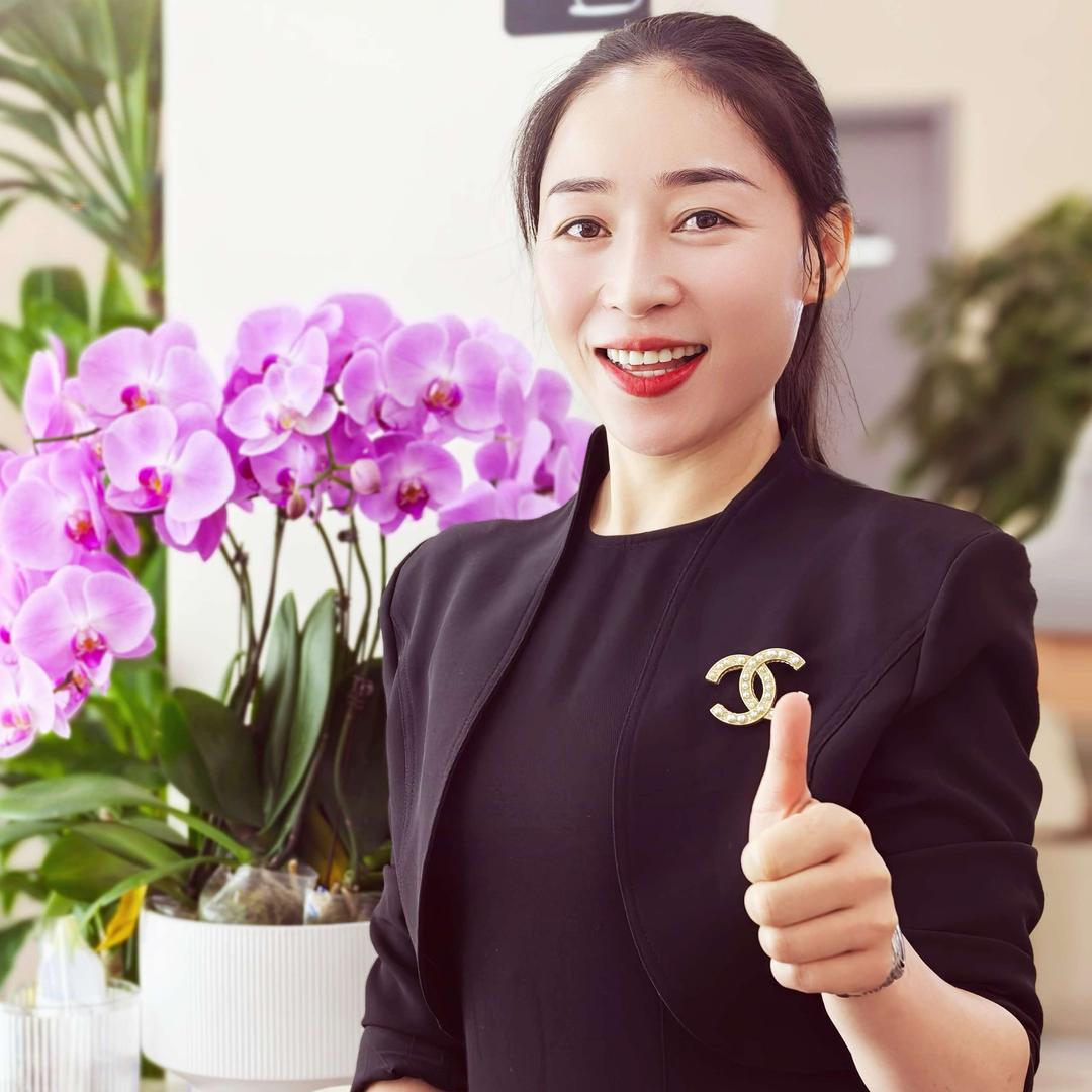 白月光科技美肤中心官方号