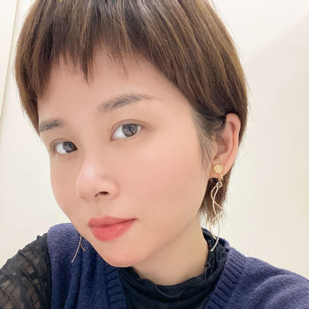 在黄梅 会做脸会化妆的二姐