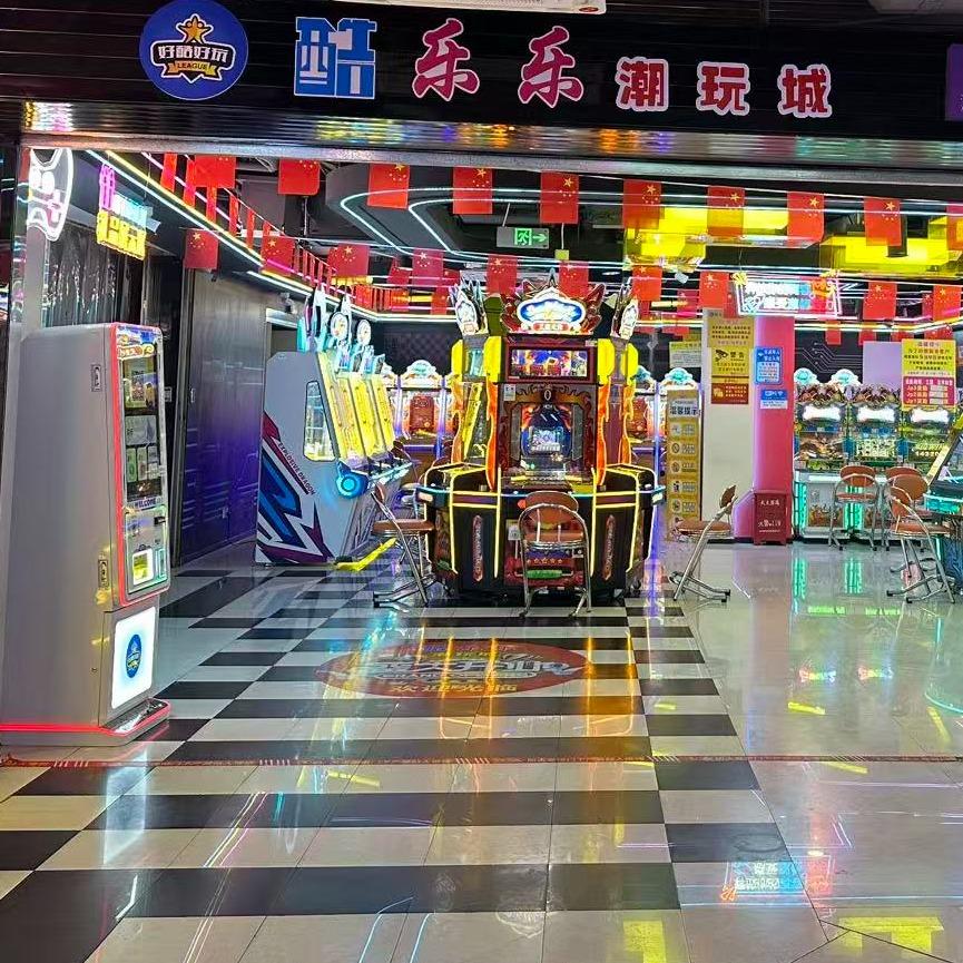 酷乐乐·好酷好玩潮玩城 阿婷