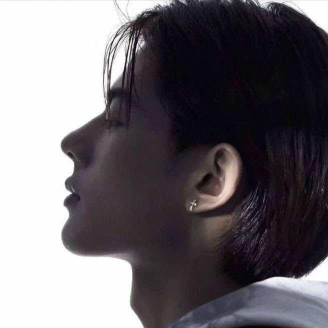 新媒体销售侯经理百花谷MODEL酒吧