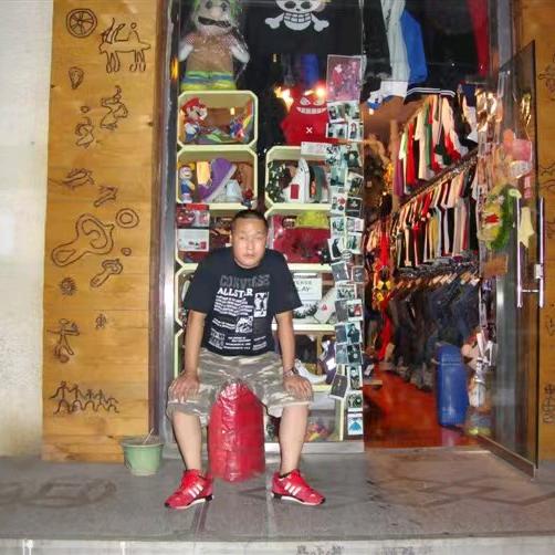 小尼姑年方二八