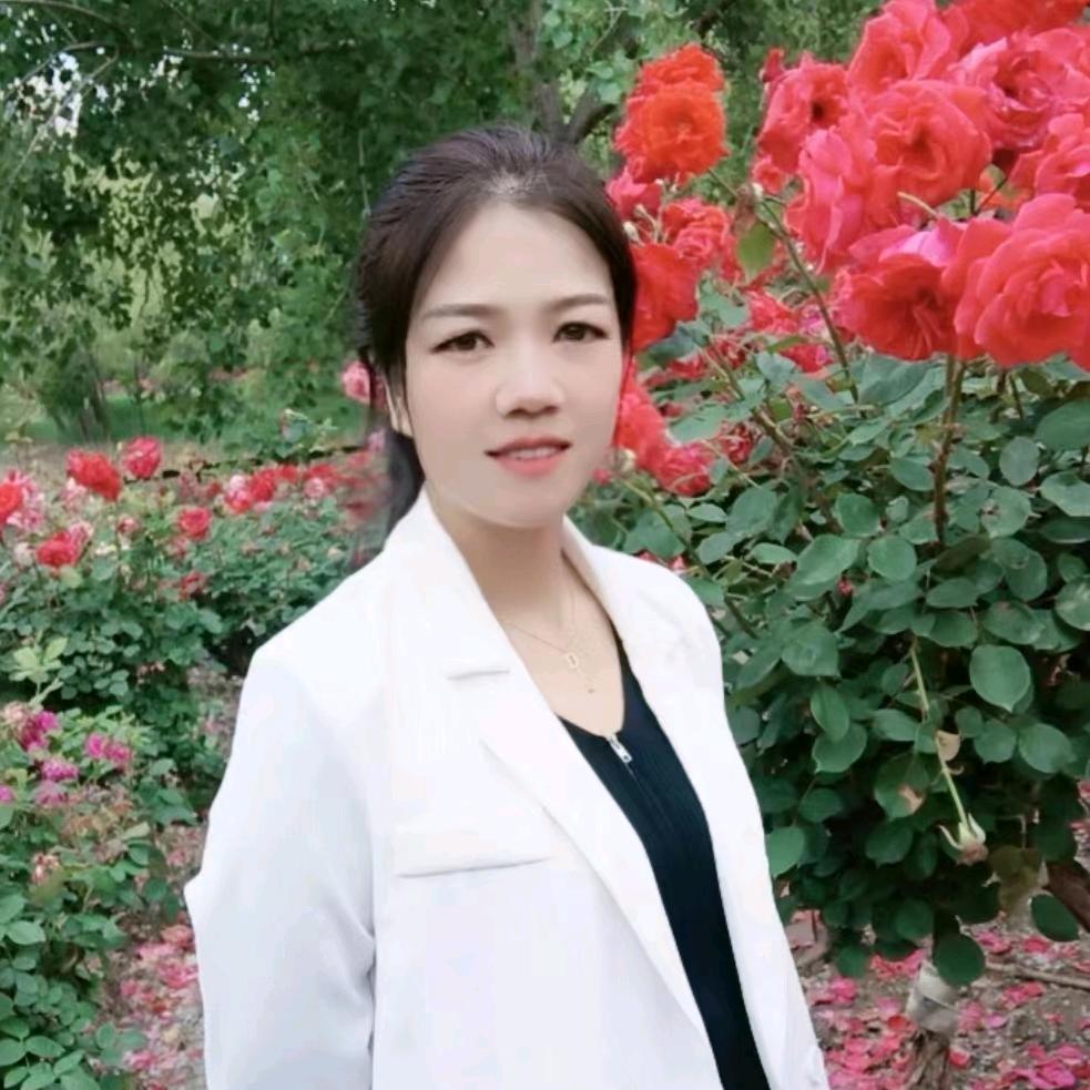 卖珠宝的小姐姐张丽