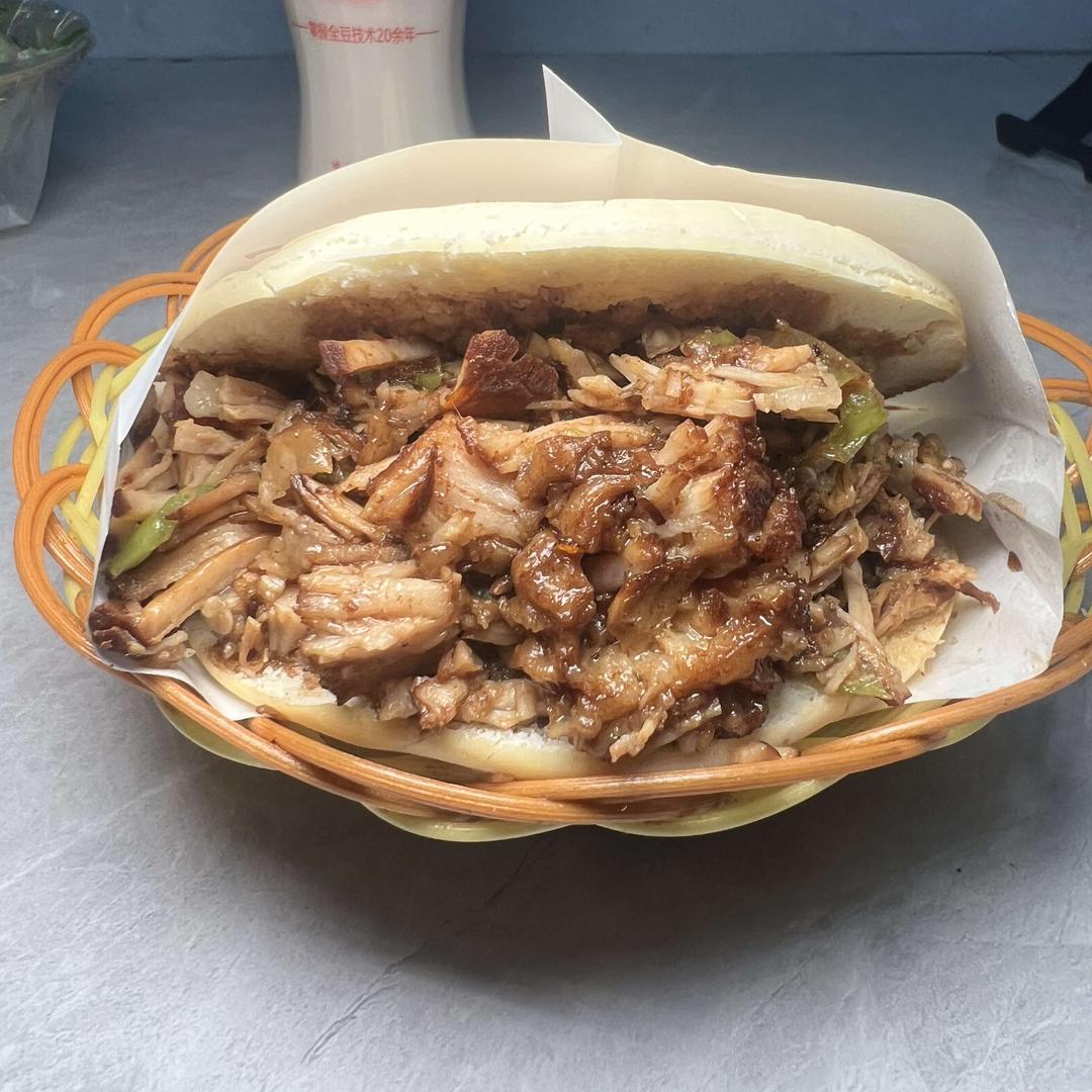 牟记陕西肉夹馍凉皮