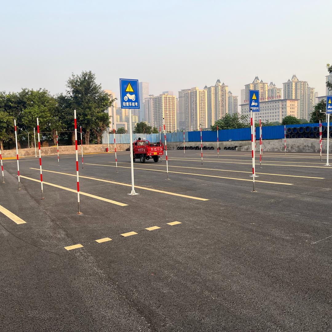 渝中区摩托车考场谭老师
