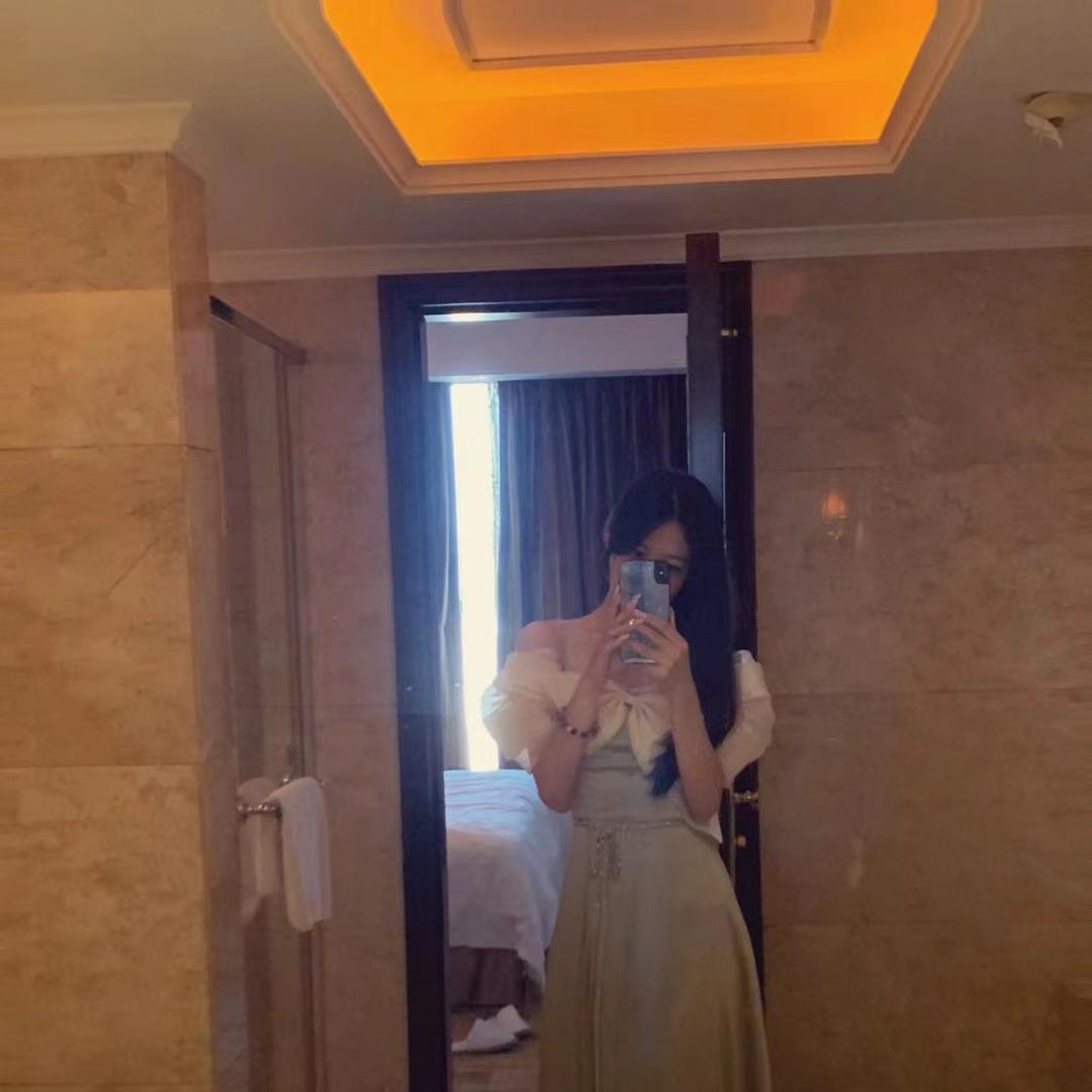 芙蓉梅可直播号