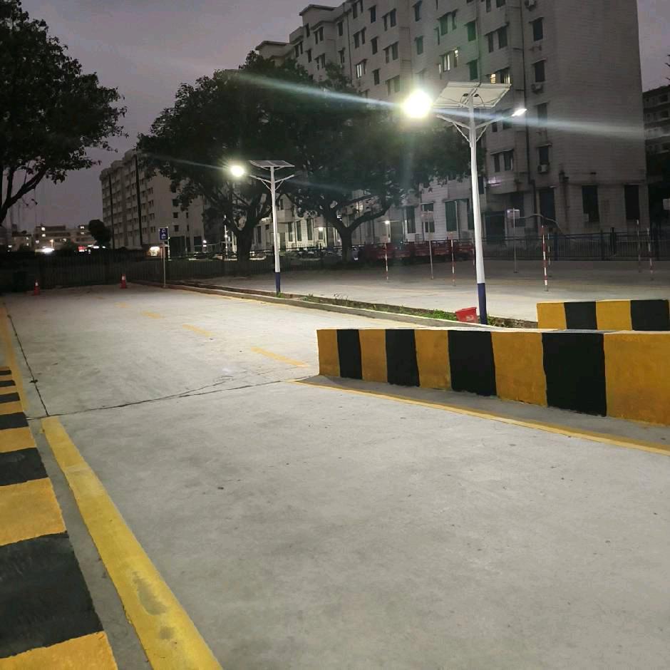 鸿顺摩托车驾校/小张教练