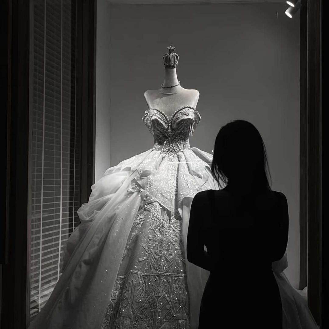 安漫A man婚纱礼服工作室