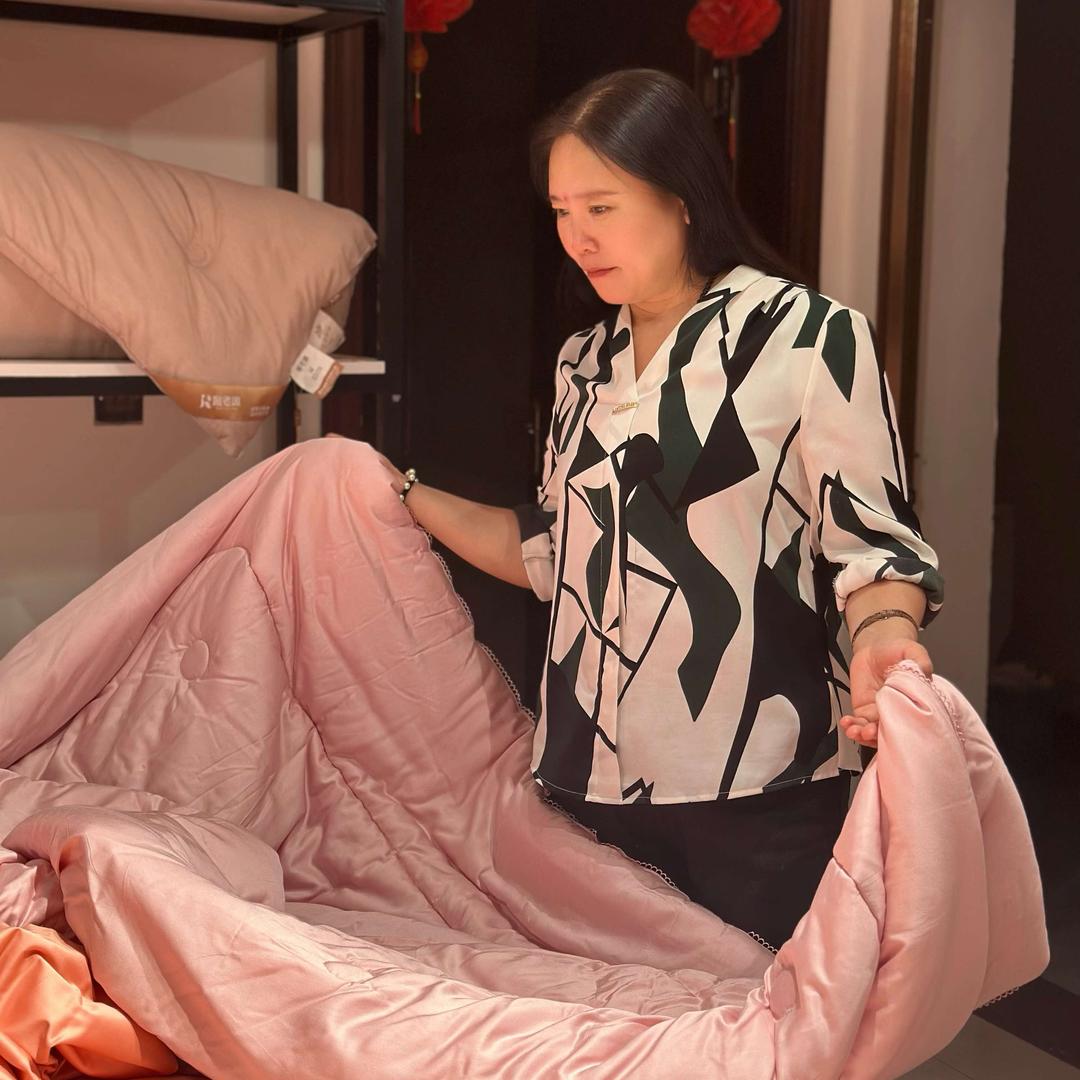 临漳县鑫金玉窗帘家纺门市