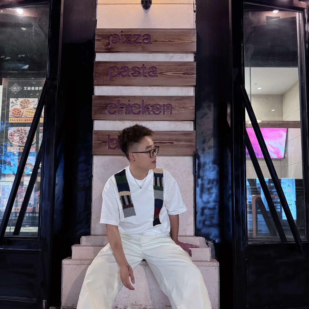 雄县Z H美发沙龙创始人～小典