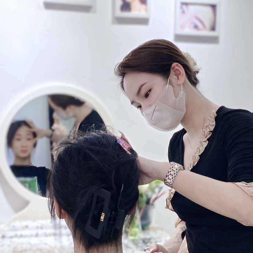 晴天美甲｜美睫仑苍店